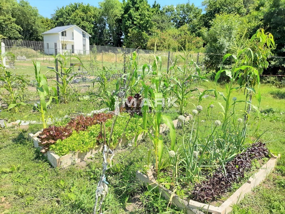 Дом 72.4 кв.м на участке 6.4 сот