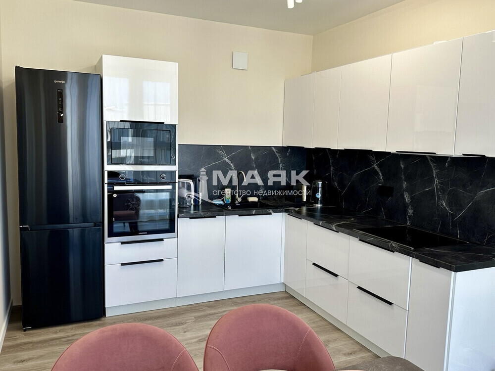 3-к. квартира 80 кв.м, 9/9