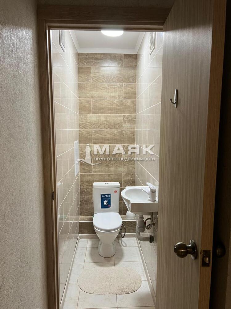 2-к. квартира 65 кв.м, 4/16