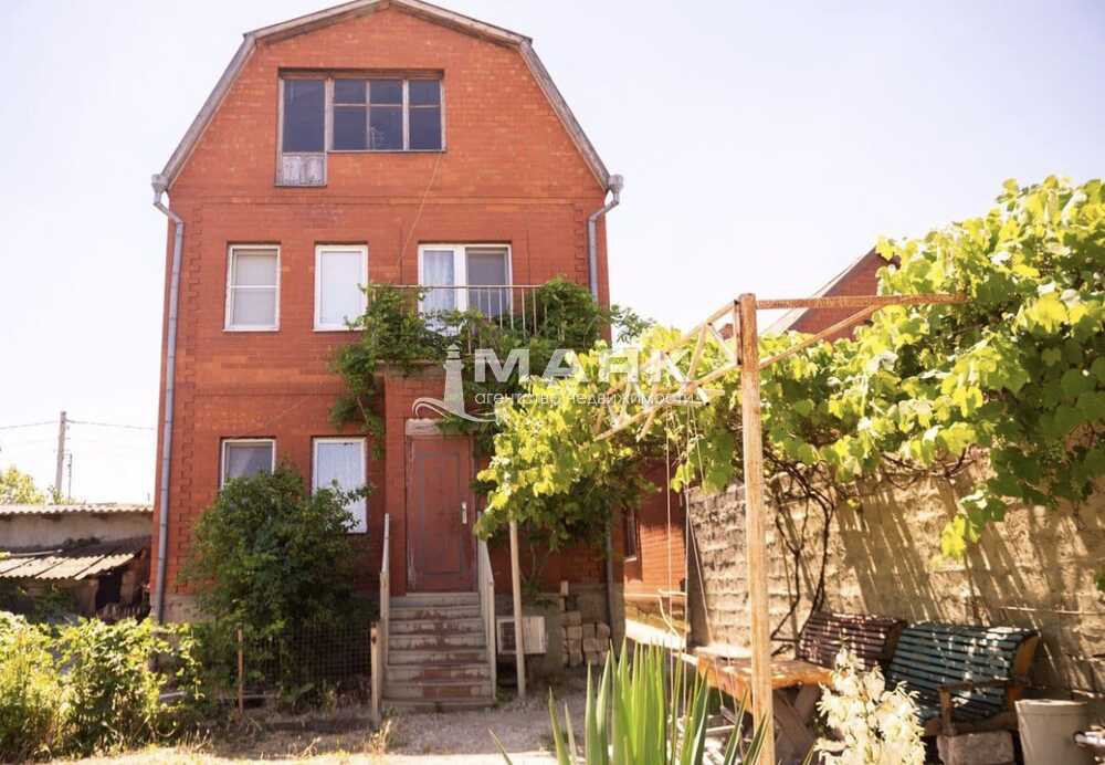 Дом 120 кв.м на участке 10 сот