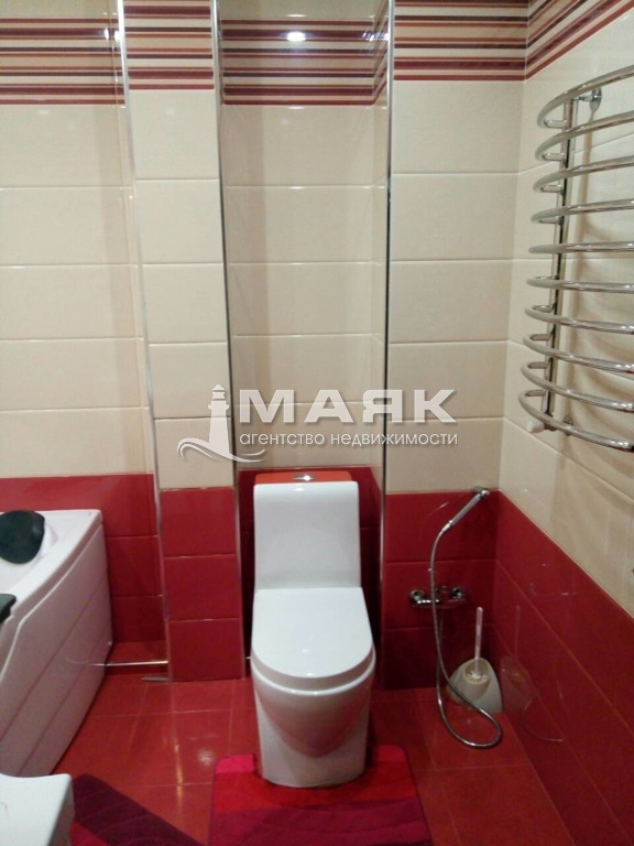 Дом 381.5 кв.м на участке 2.53 сот