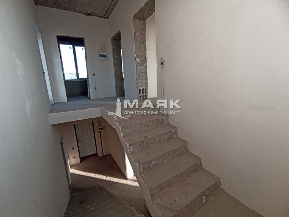 Дом 192 кв.м на участке 4.7 сот