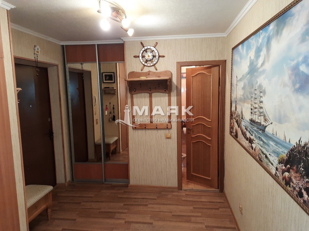 3-к. квартира 86 кв.м, 3/8