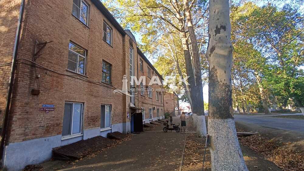 1-к. квартира 37.8 кв.м, 1/3