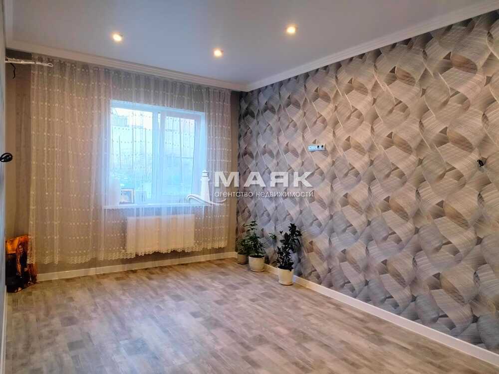 Дом 88.1 кв.м на участке 4.4 сот