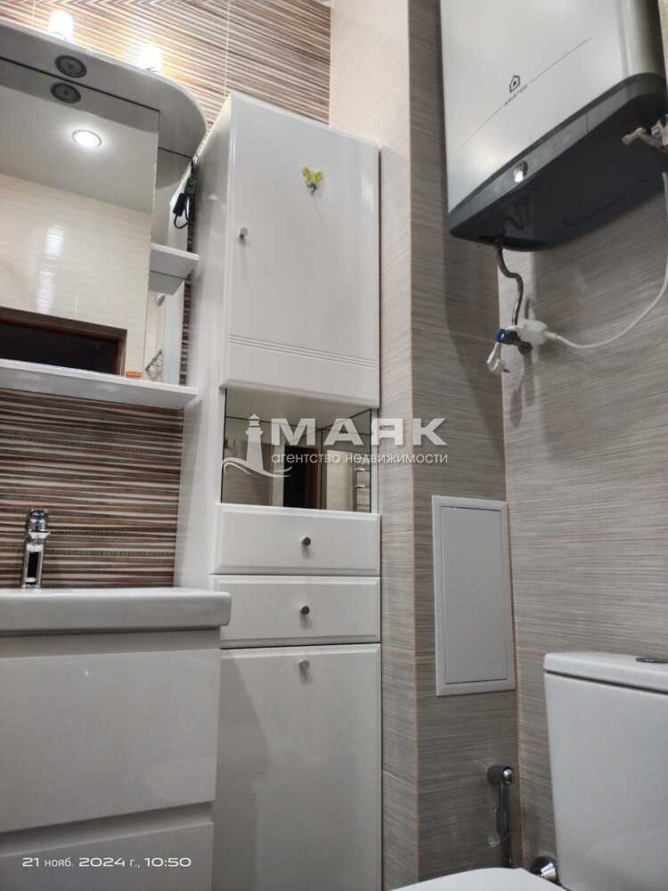 2-к. квартира 66 кв.м, 4/17