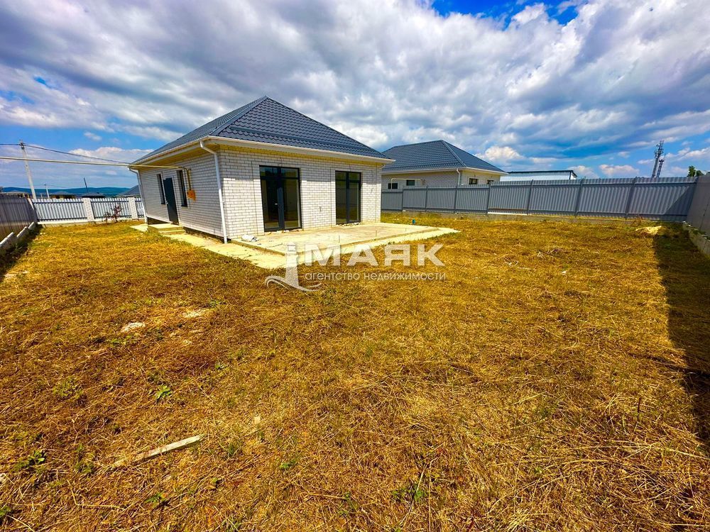 Дом 100 кв.м на участке 6 сот