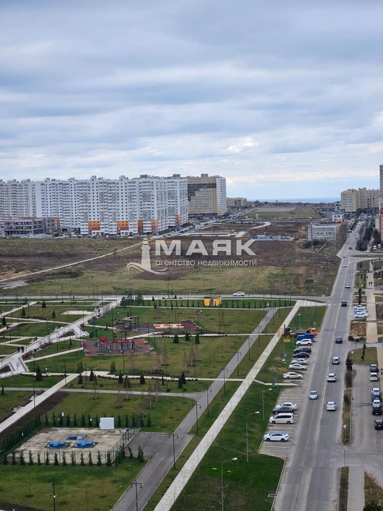 3-к. квартира 87.73 кв.м, 8/18