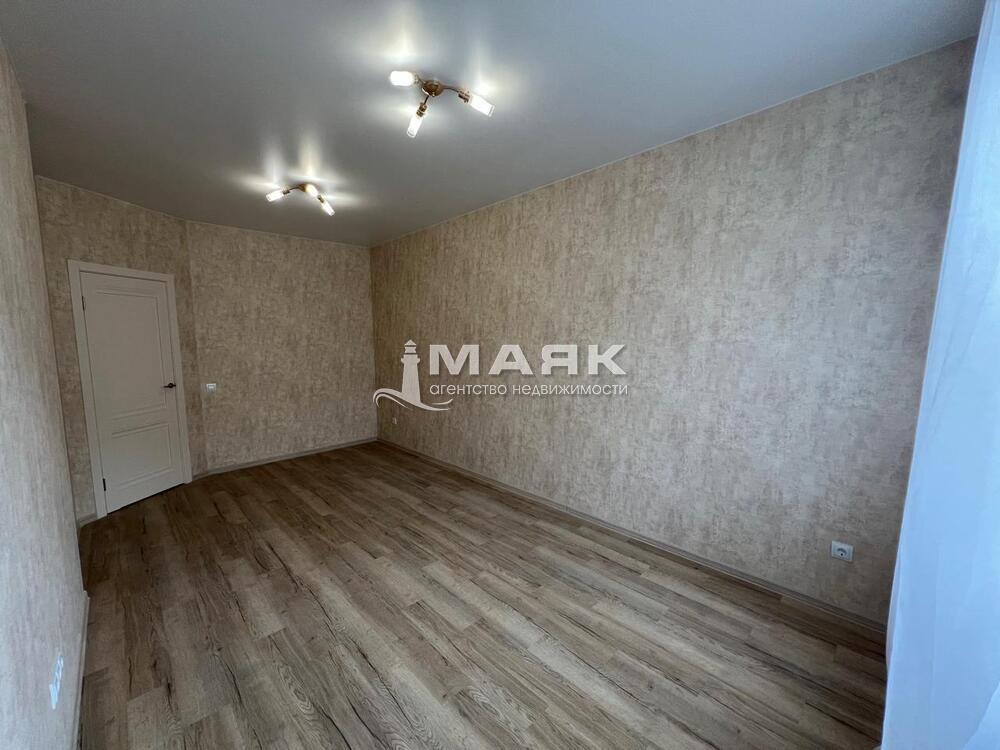 1-к. квартира 40 кв.м, 12/13