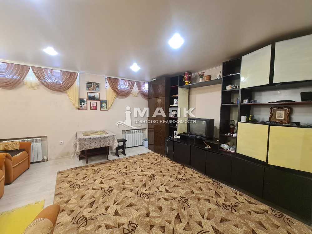 2-к. квартира 46 кв.м, цоколь/5