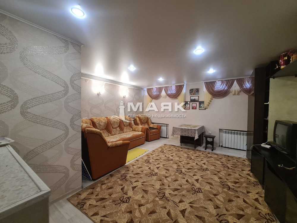 2-к. квартира 46 кв.м, цоколь/5