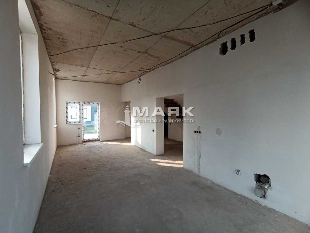 Дом 192 кв.м на участке 4.7 сот