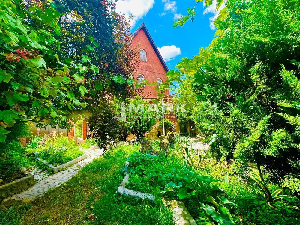 Дом 173 кв.м на участке 20 сот