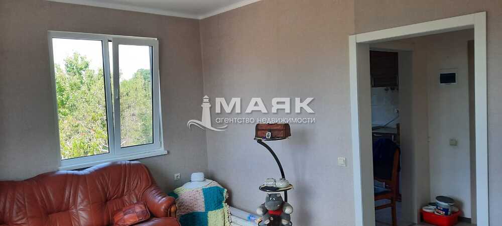 Дом 68.2 кв.м на участке 4.8 сот