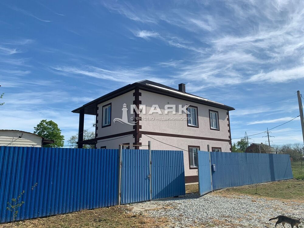 Дом 142.6 кв.м на участке 6 сот