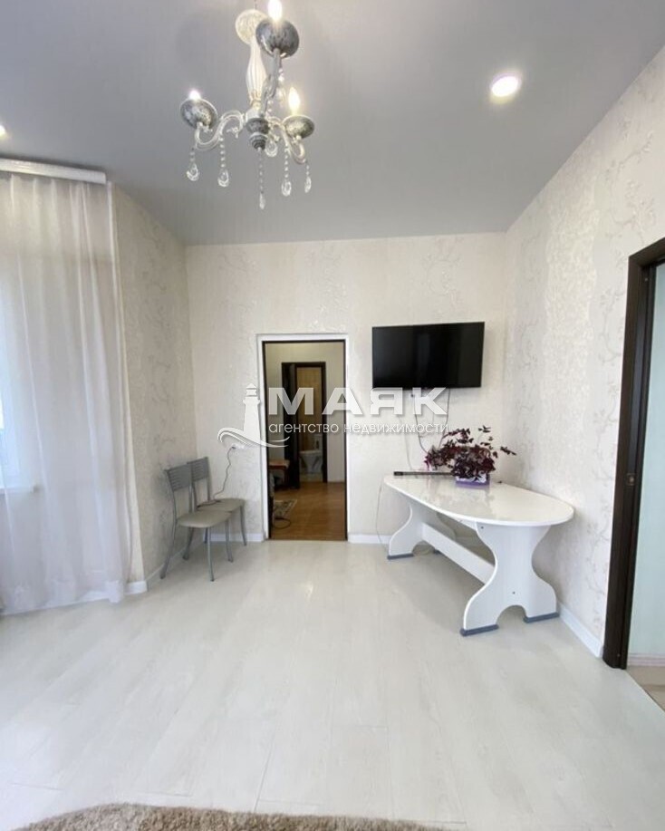 Дом 83 кв.м на участке 7 сот