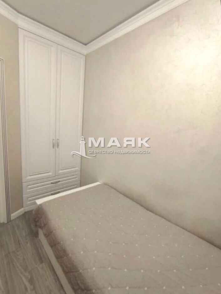 2-к. квартира 44 кв.м, 16/20