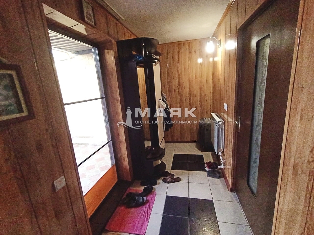 Дом 150 кв.м на участке 8 сот