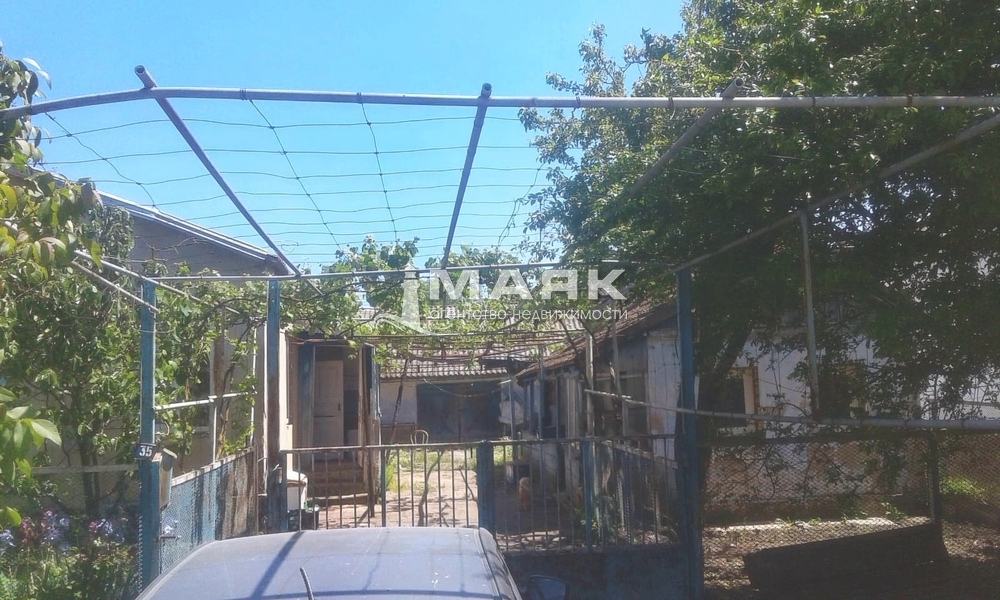 Дом 60 кв.м на участке 15 сот