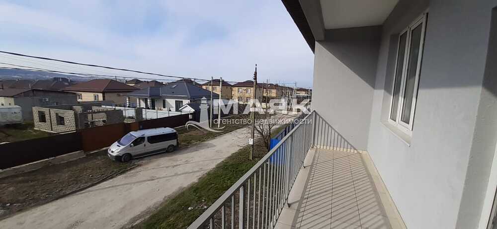 Дом 485.4 кв.м на участке 9.5 сот