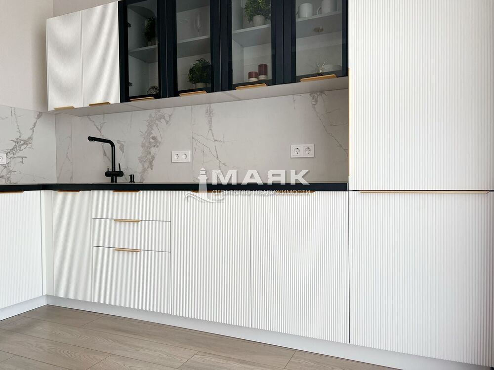 2-к. квартира 55 кв.м, 8/9