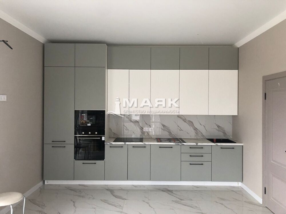 Дом 441.2 кв.м на участке 3 сот