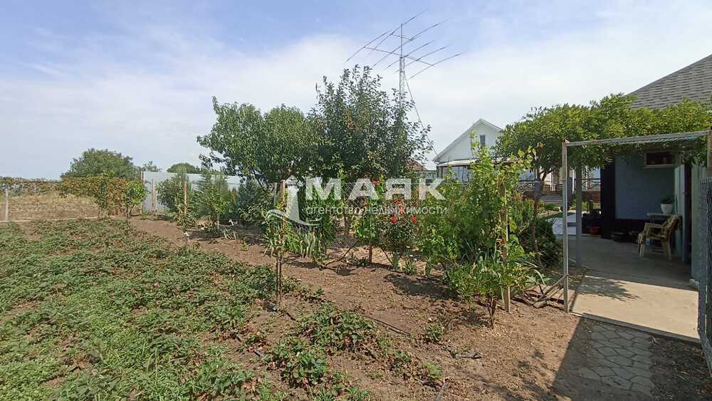 Дом 248 кв.м на участке 22 сот