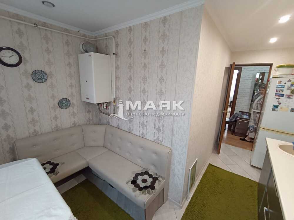 3-к. квартира 64.7 кв.м, 1/2