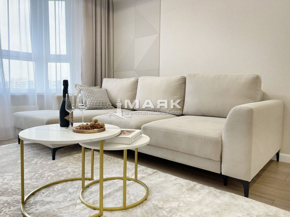 2-к. квартира 55 кв.м, 8/9