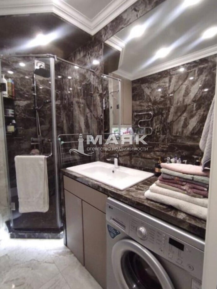 2-к. квартира 44 кв.м, 16/20