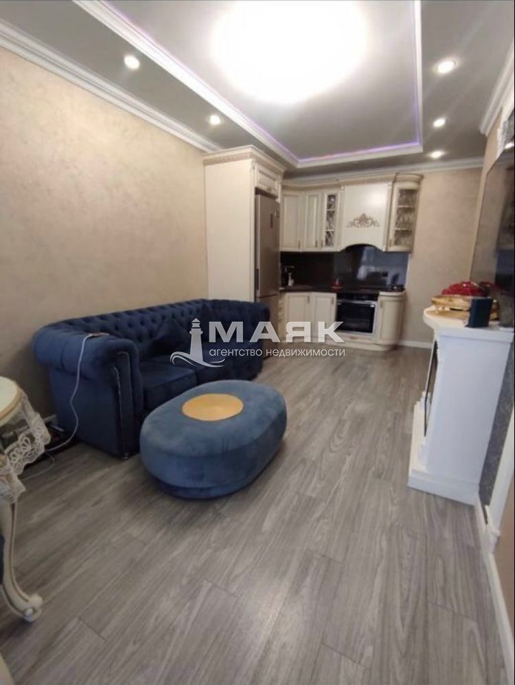 2-к. квартира 44 кв.м, 16/20