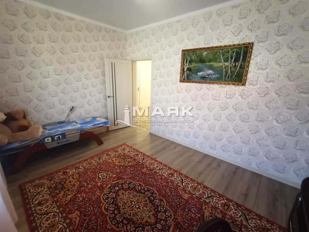 Дом 171 кв.м на участке 6.3 сот