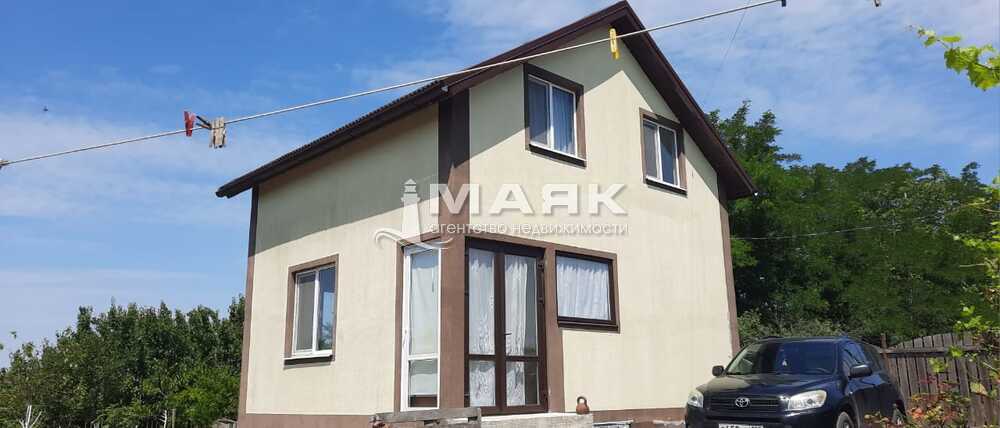 Дом 68.2 кв.м на участке 4.8 сот