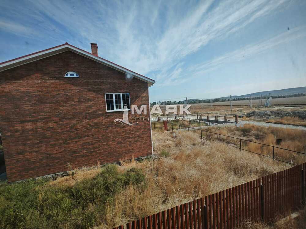 Участок 4.5 сот. (ИЖС)