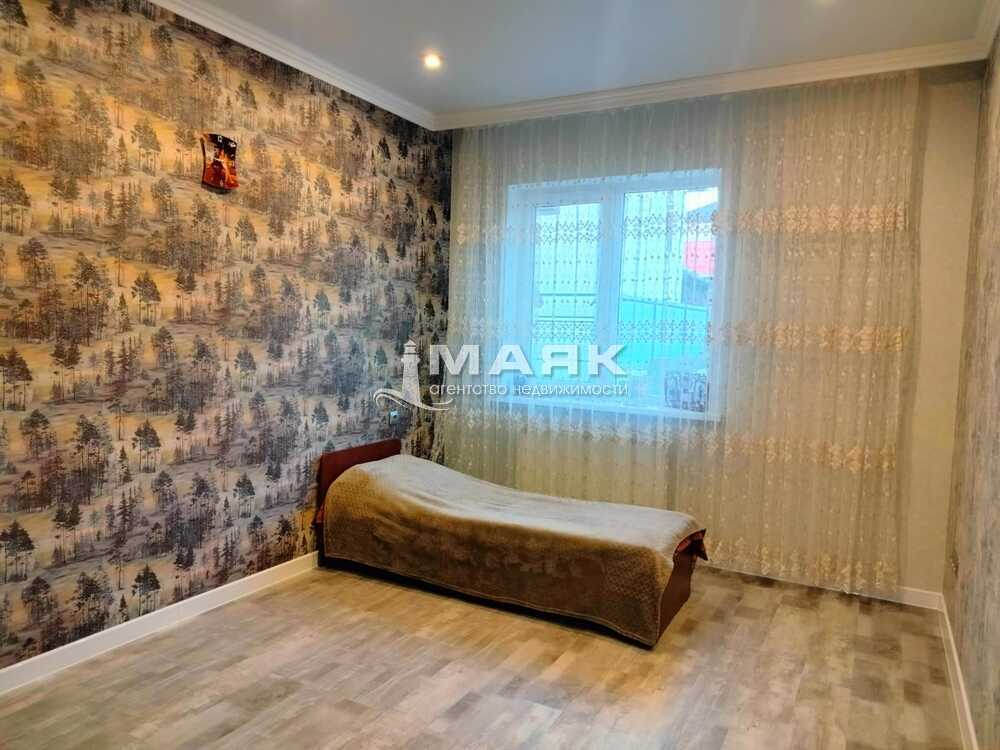 Дом 88.1 кв.м на участке 4.4 сот