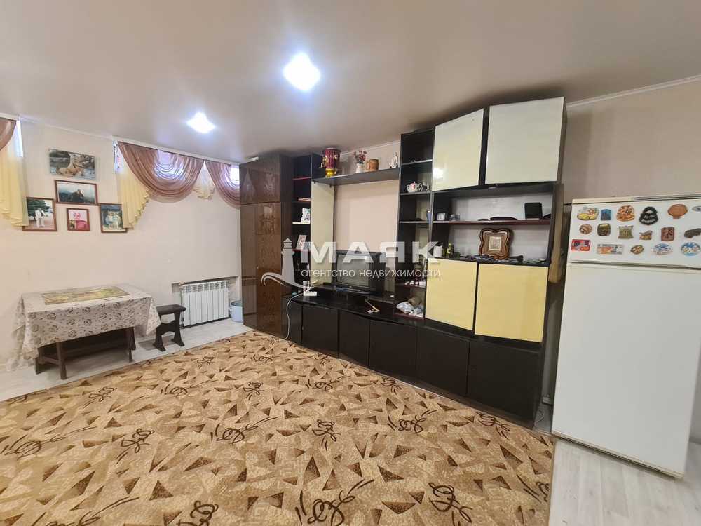 2-к. квартира 46 кв.м, цоколь/5