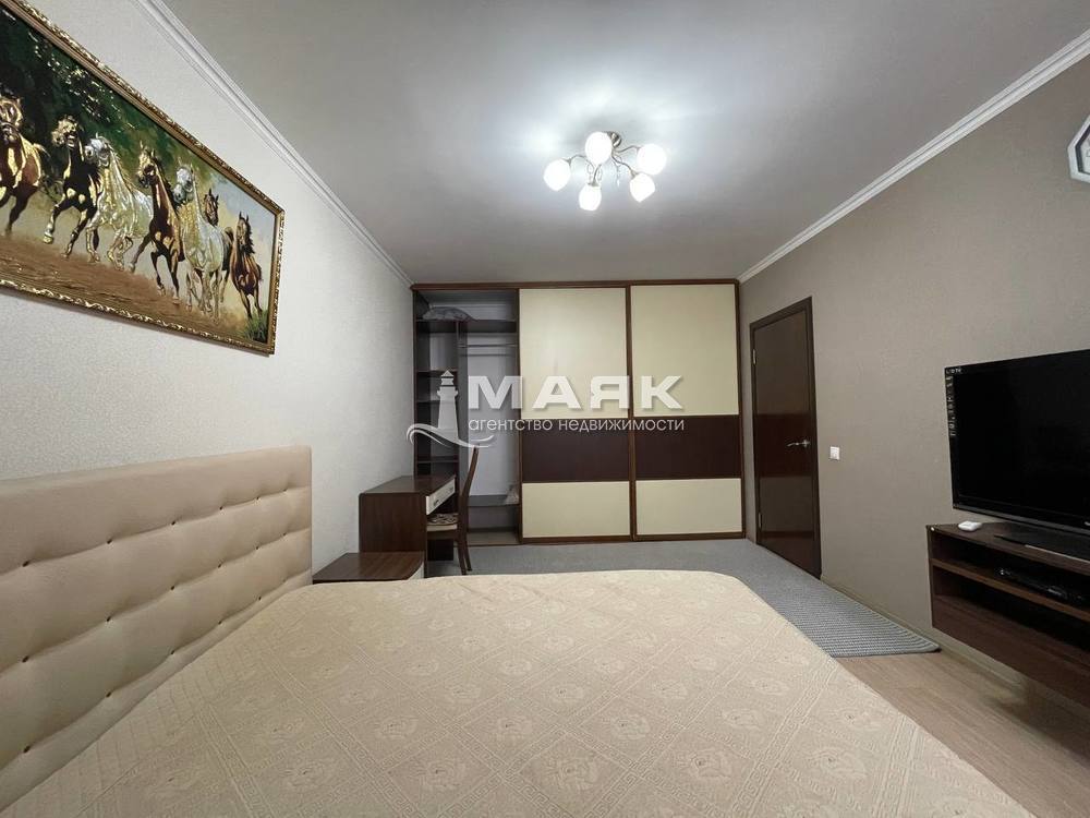 1-к. квартира 41.5 кв.м, 1/7