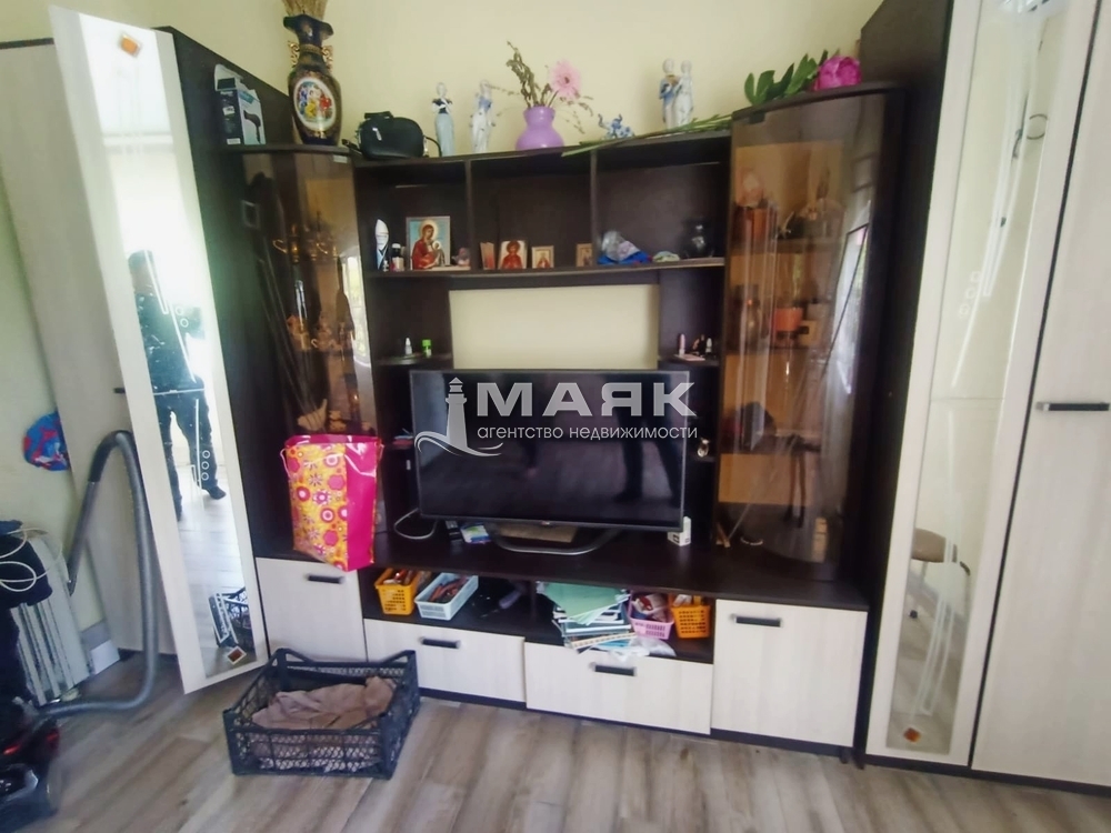 Дом 100 кв.м на участке 5 сот