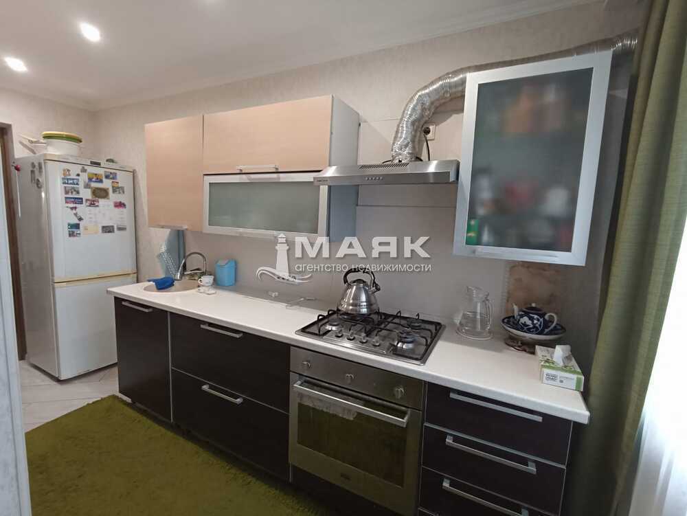 3-к. квартира 64.7 кв.м, 1/2