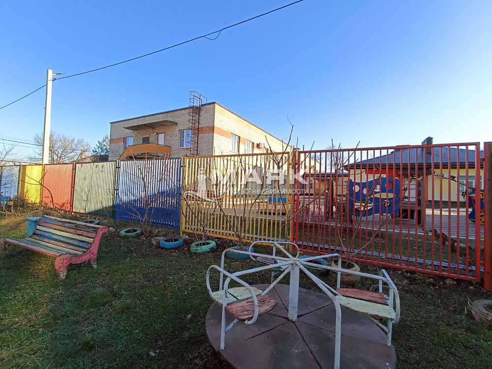 3-к. квартира 62.3 кв.м, 1/5