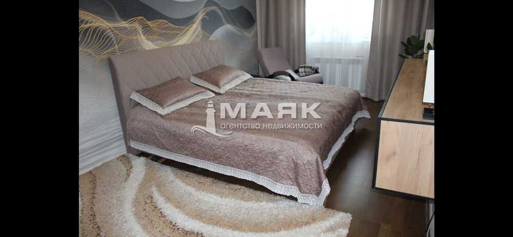 3-к. квартира 90 кв.м, 2/5