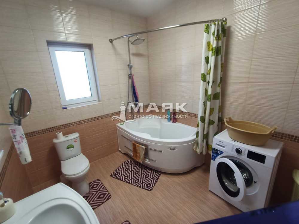 Дом 171 кв.м на участке 6.3 сот