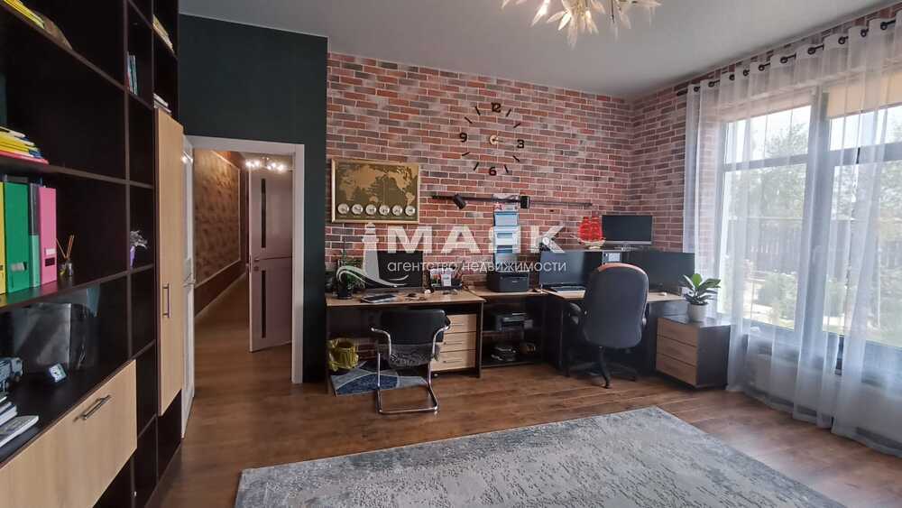 Дом 248 кв.м на участке 22 сот