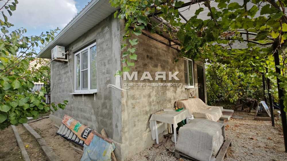 Дом 30 кв.м на участке 5.39 сот