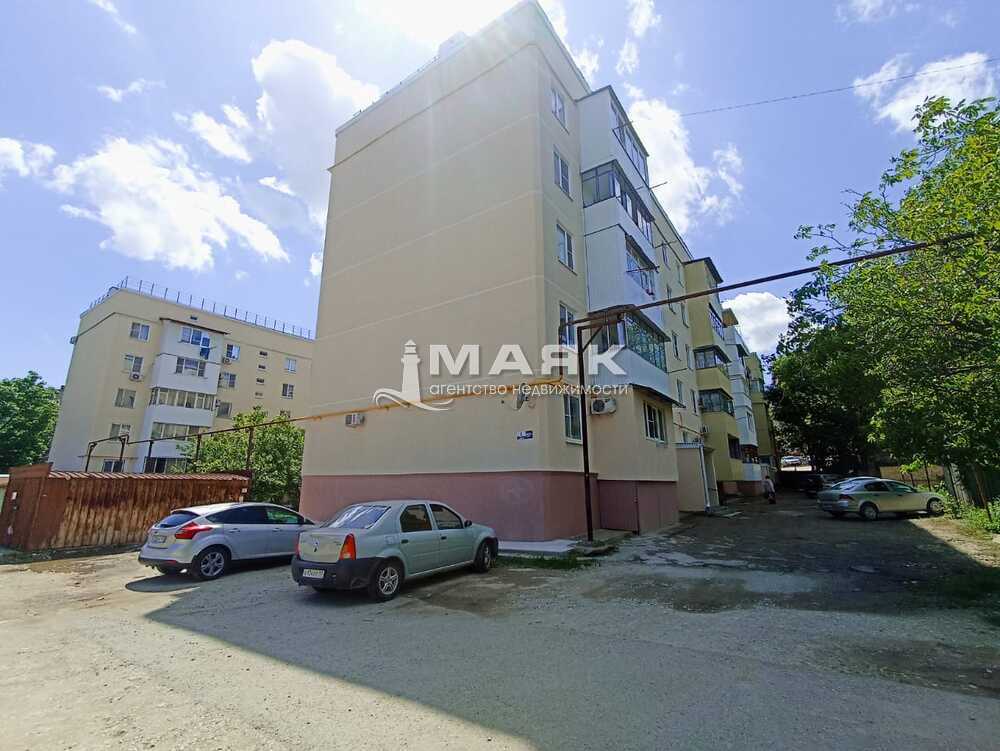 3-к. квартира 69.8 кв.м, 3/5