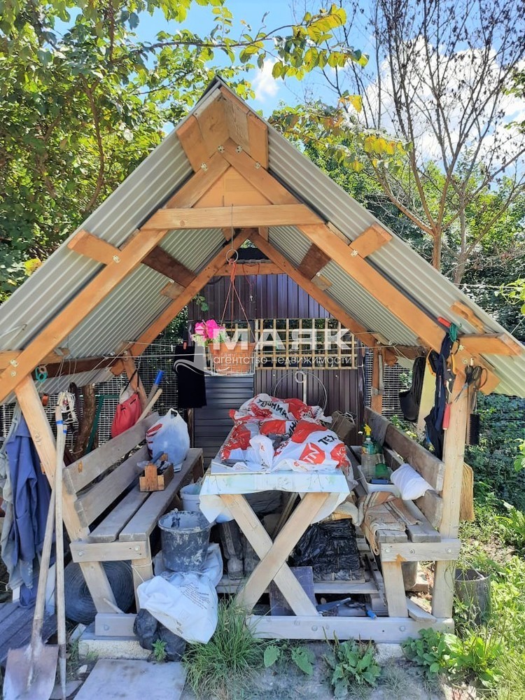 Дом 72.4 кв.м на участке 6.4 сот