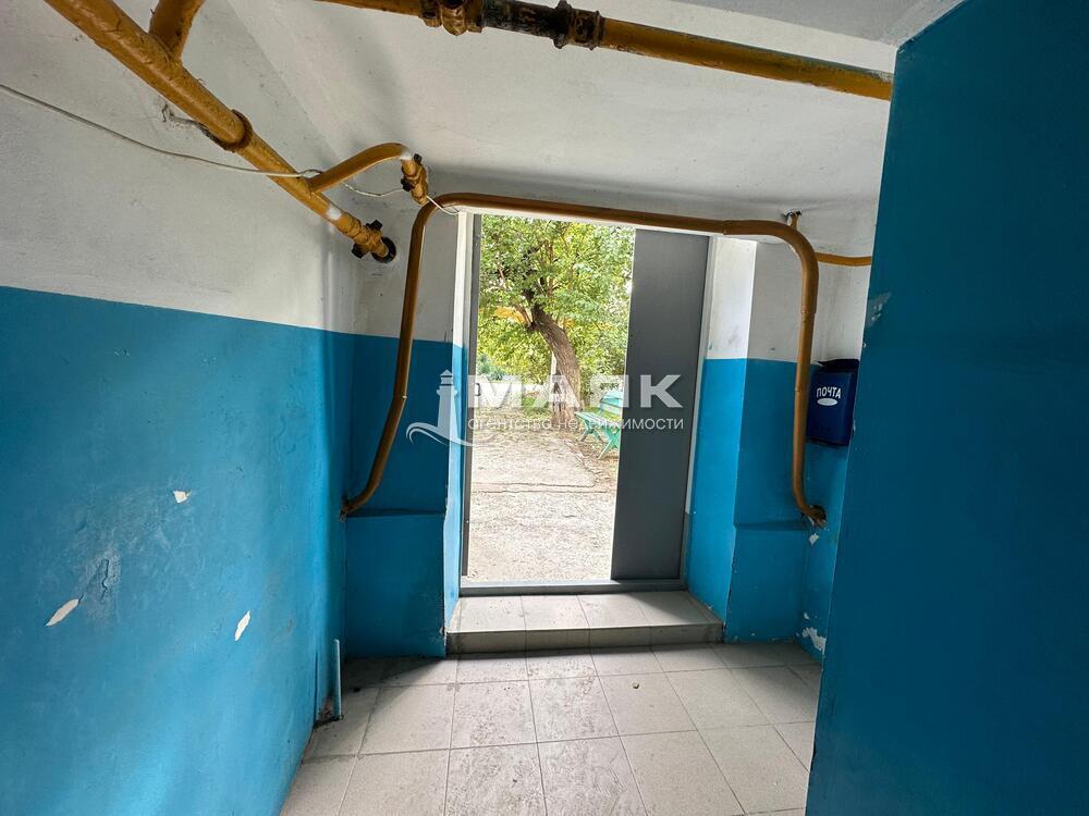 3-к. квартира 43.7 кв.м, 2/2