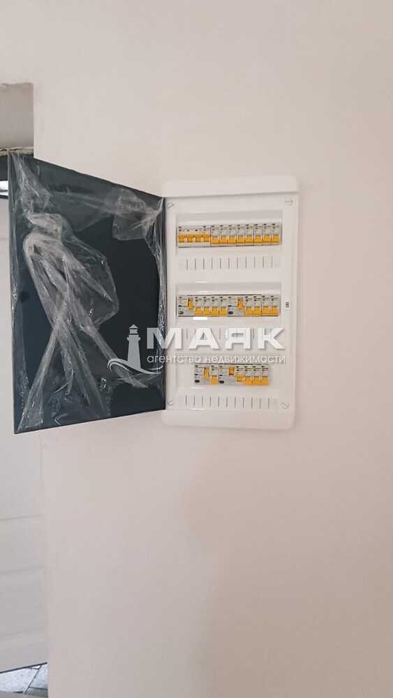 Дом 93.2 кв.м на участке 3 сот