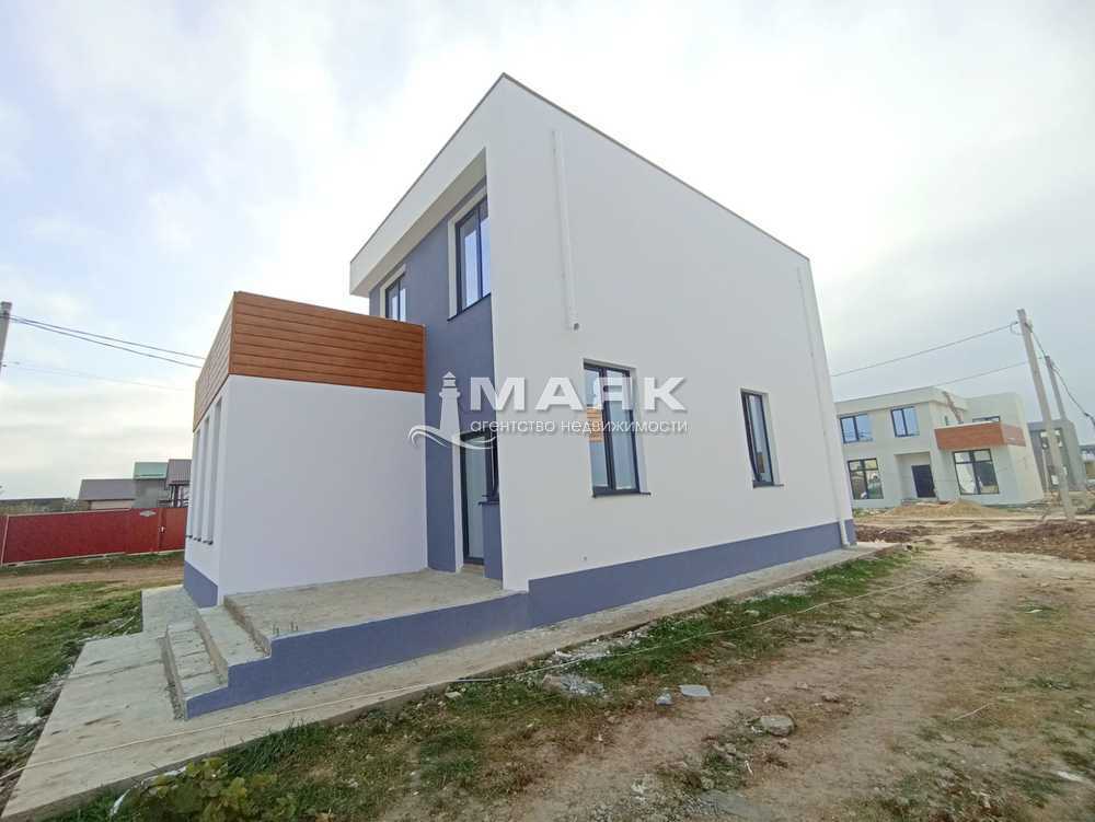 Дом 192 кв.м на участке 4.7 сот