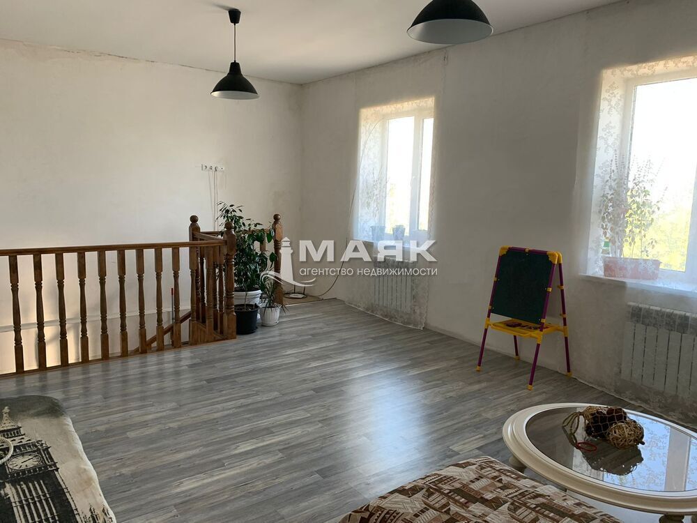 Дом 142.6 кв.м на участке 6 сот